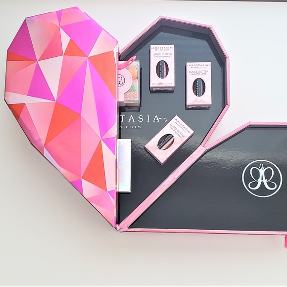 Anastasia Beverly Hills Love Glitter Collection - Picture 8 of 8